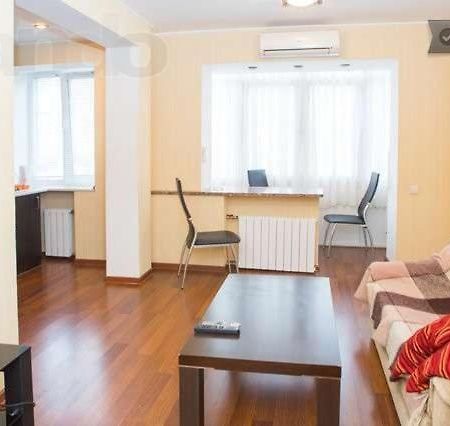 Apartamento 2-Х Комнатная На Подоле Kiev Exterior foto